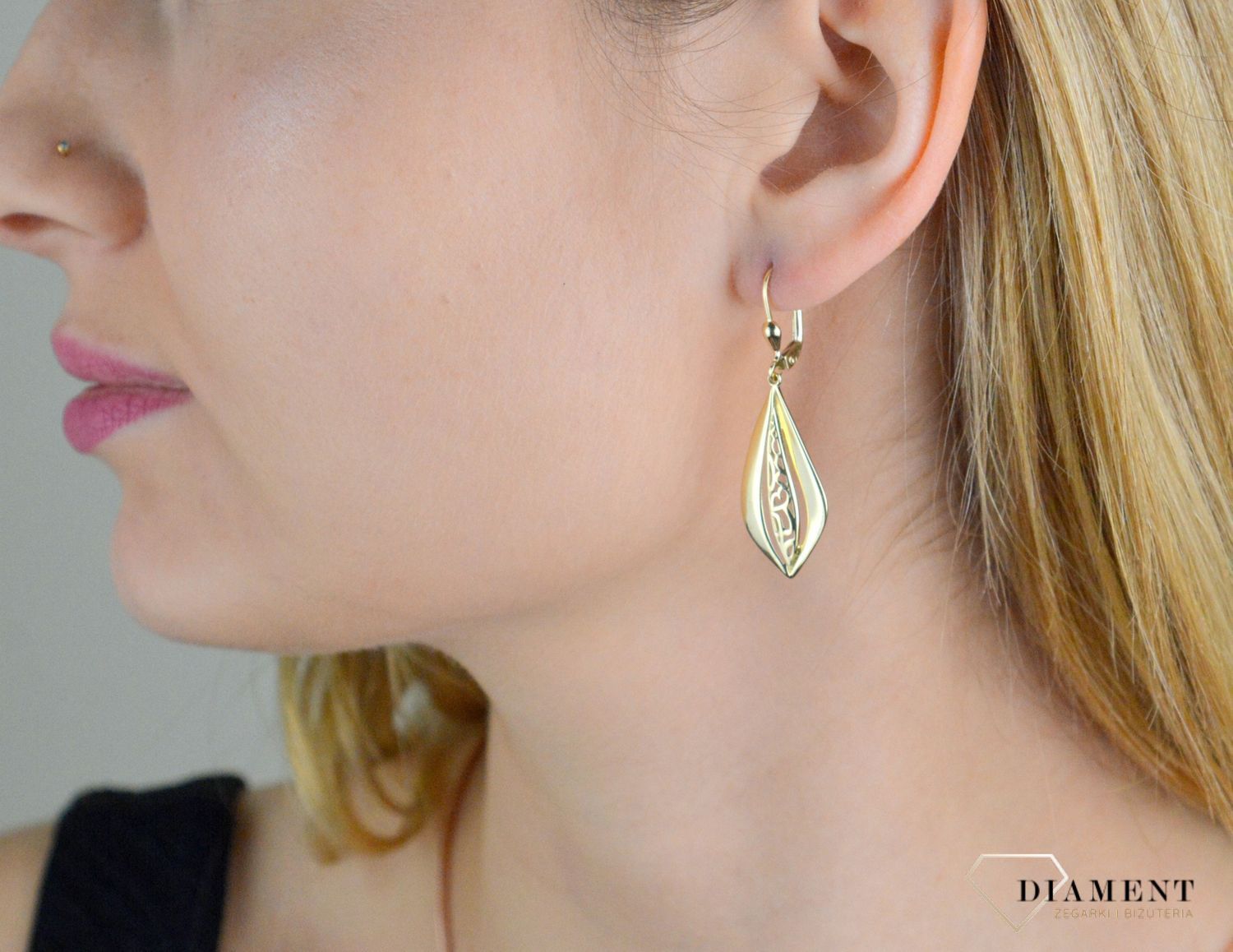 Złote kolczyki damskie 375 wiszące z ażurowym wzorem KL 8526A 375.jpg